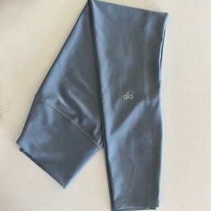 ALO YOGA 	7/8 HIGH-WAIST AIRLIFT LEGGING
